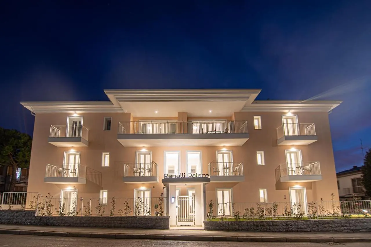 Ranalli Palace Hotel Peschiera del Garda 0*,