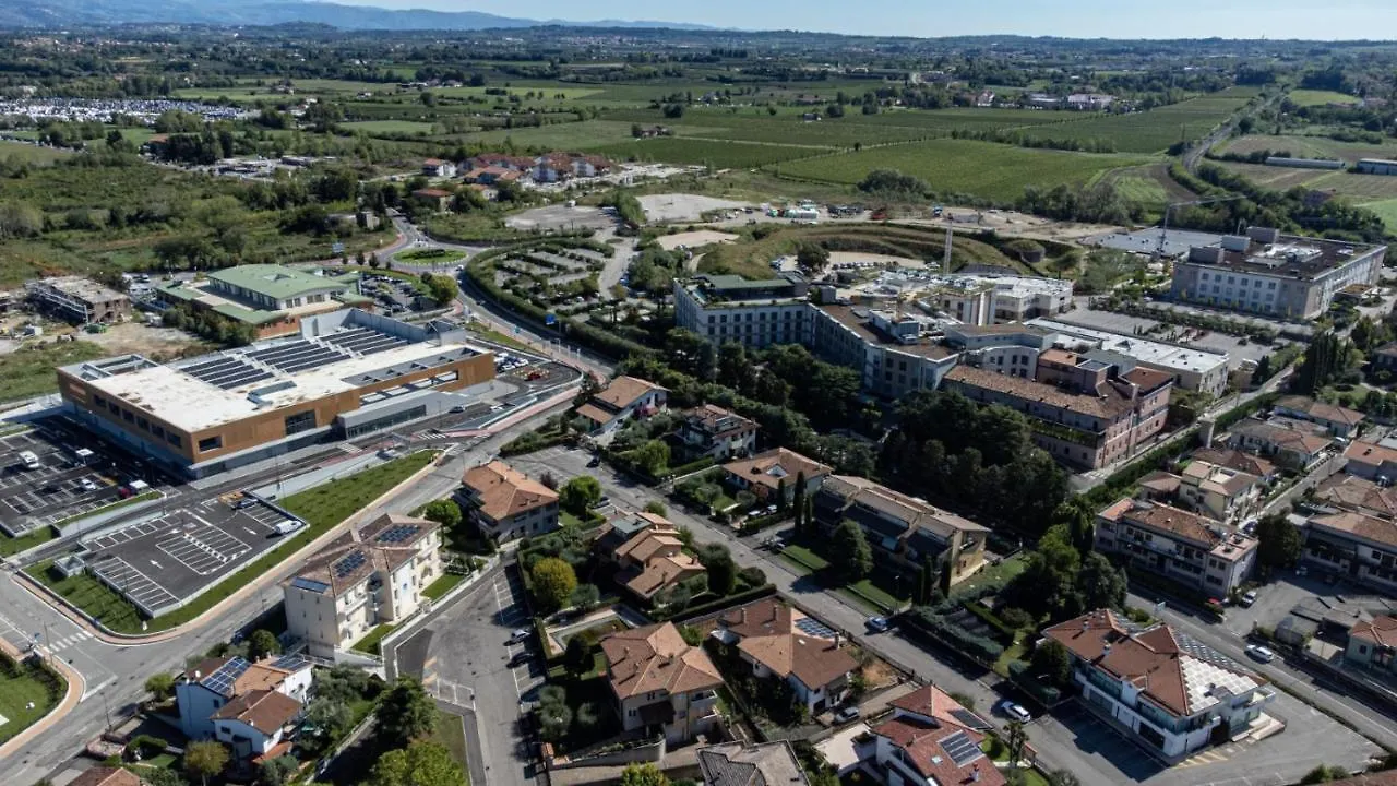 Ranalli Palace Hotel Peschiera del Garda 0*,  Italy
