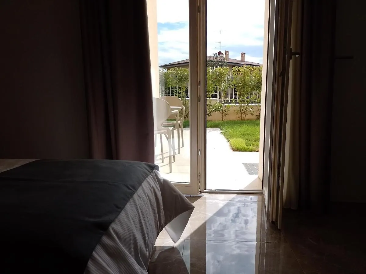 Ranalli Palace Hotel Peschiera del Garda 0*,  Italy